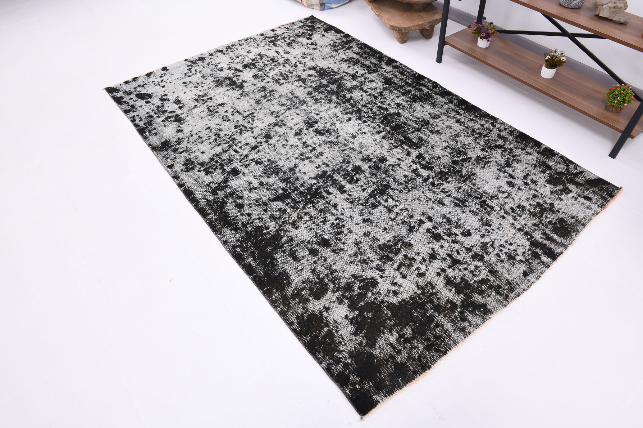 Distressed wool vintage tapis rugs 243x158cm