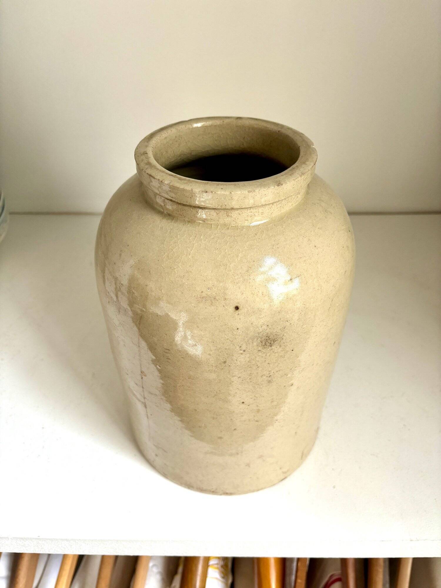 Beige glazed stoneware mustard pot n°1