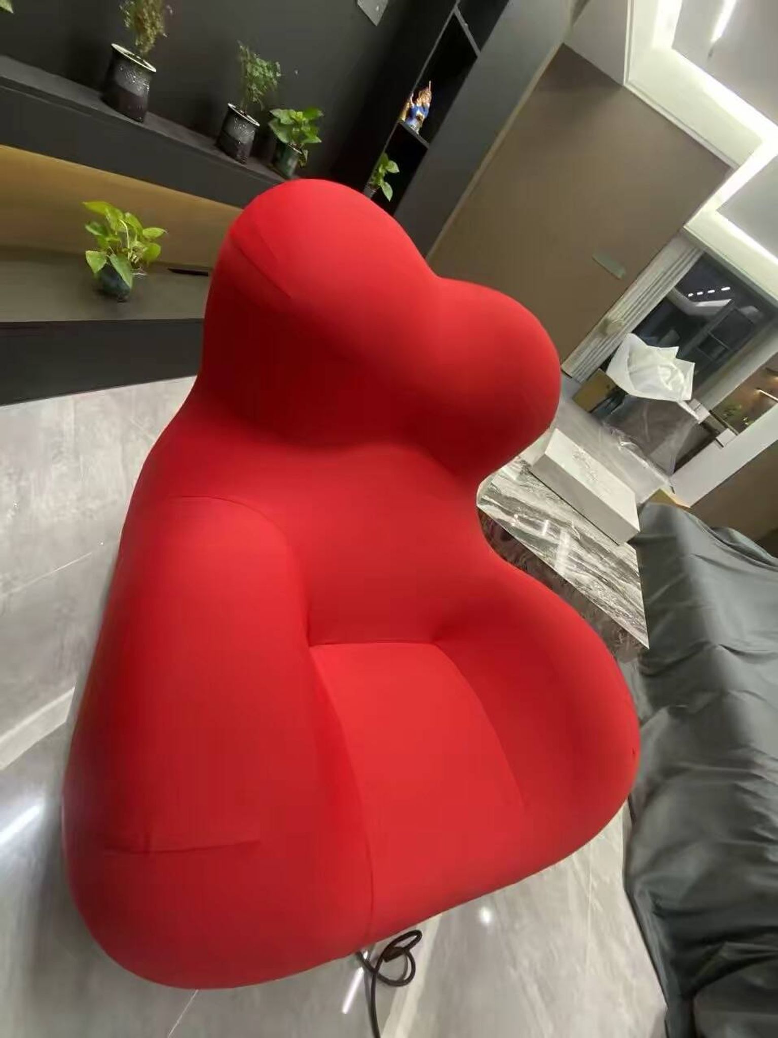 Fauteuil & Ottoman "UP5" - Design Iconique Gaetano Pesce - Édition Con