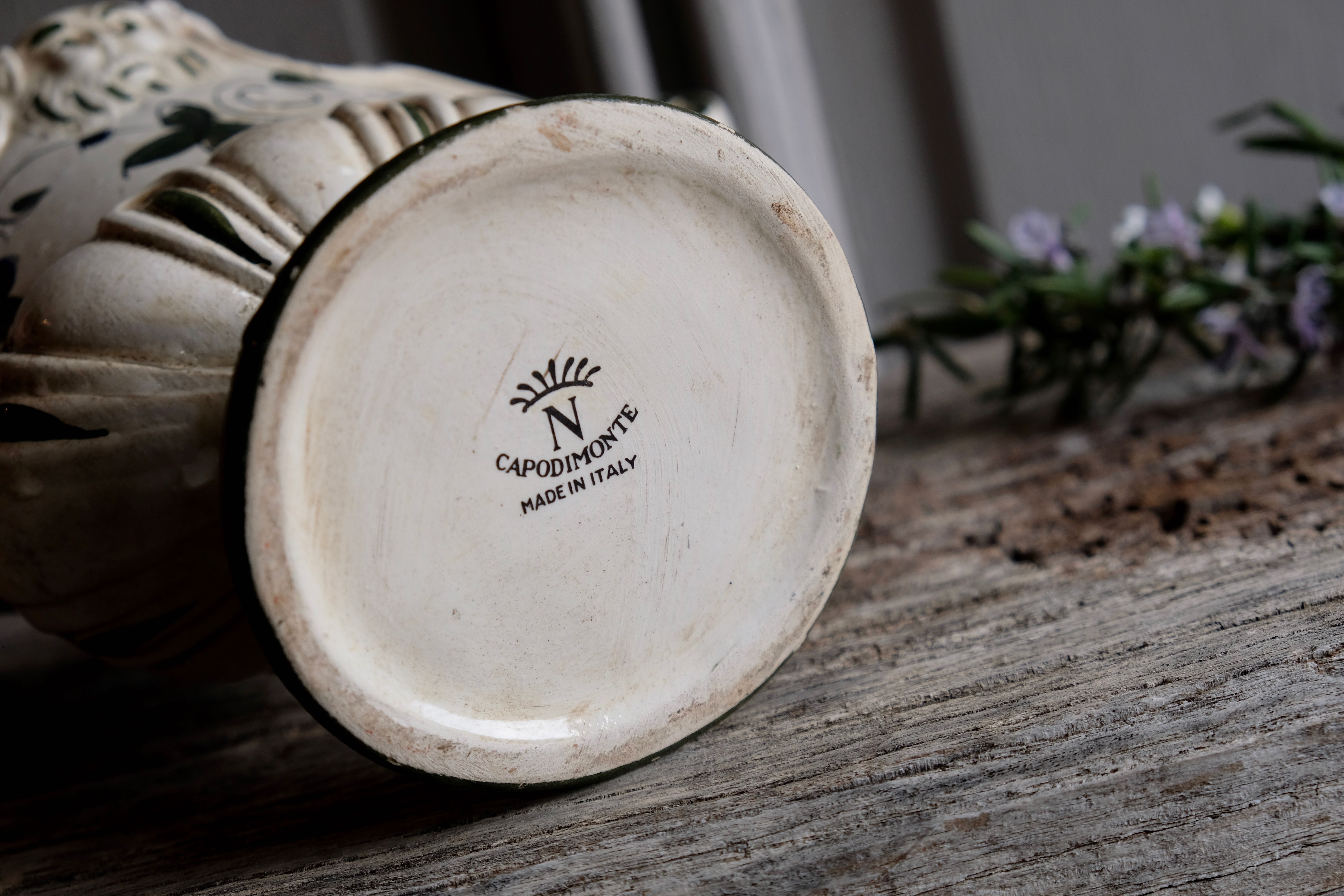 Ceramic pot cover vase Capodimonte, Naples