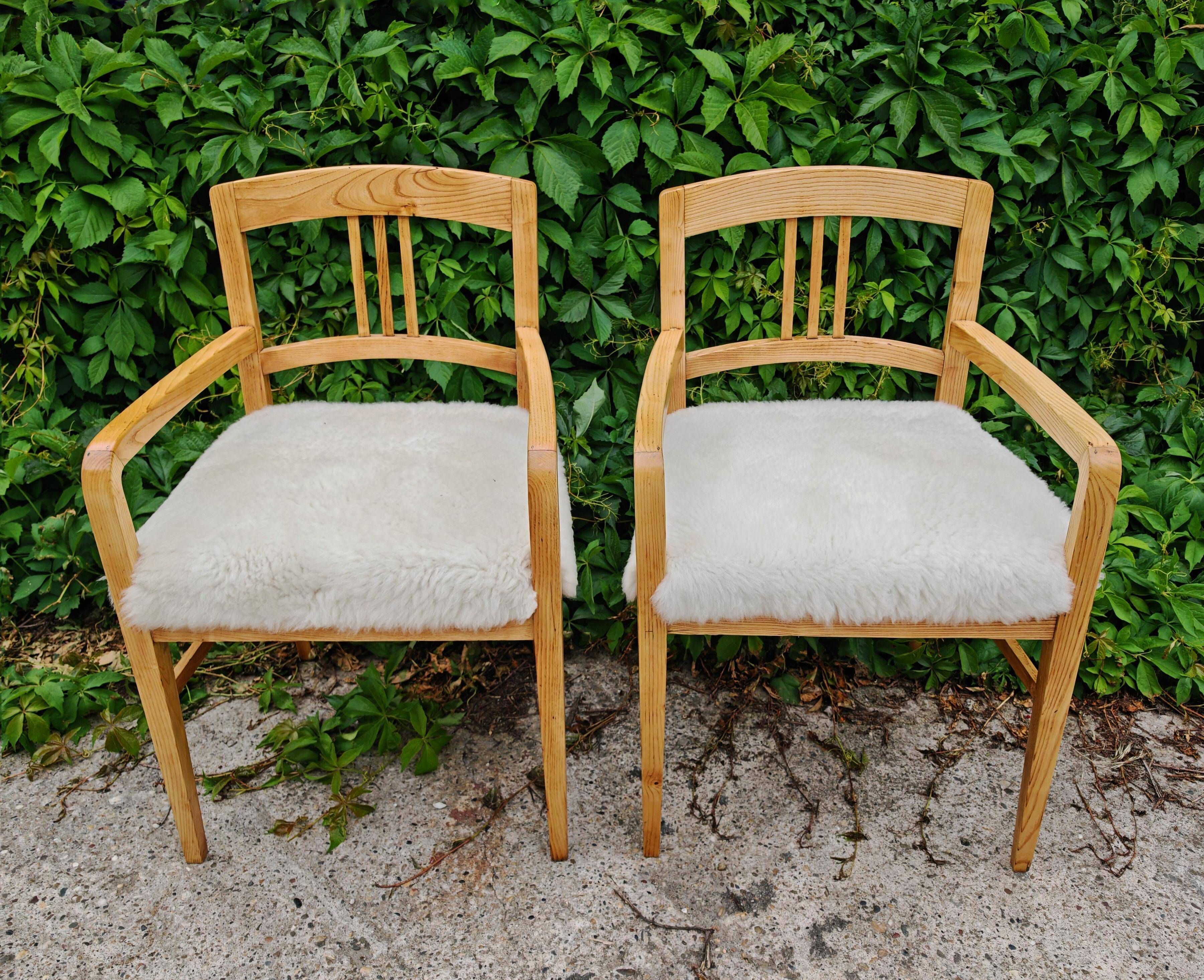 Pair of Jugendstil armchairs in solid ash and sheepskin 1910