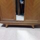 Armoire vintage pieds compas