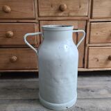 Milk can Hugonnet