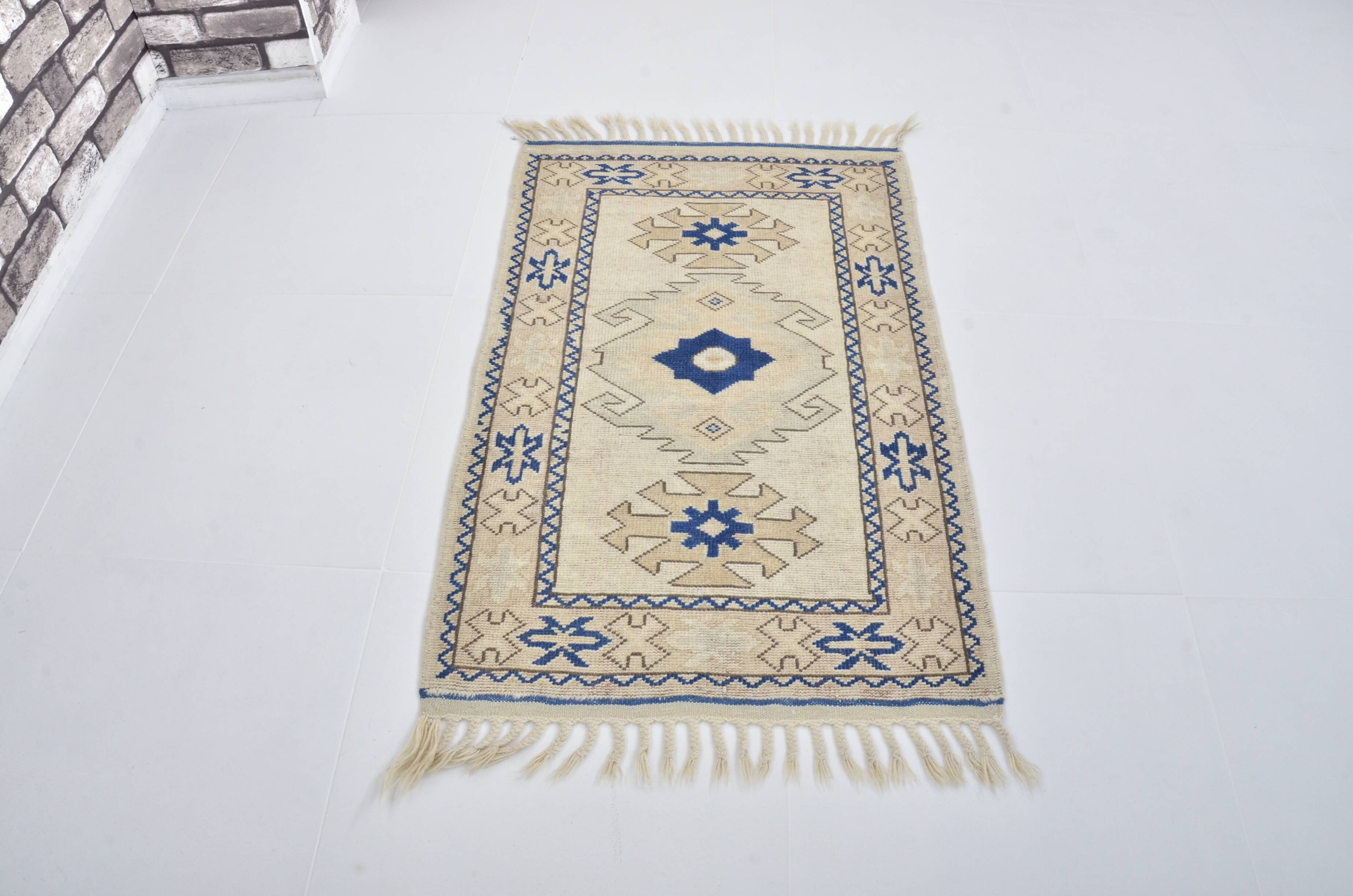 Vintage Anatolian  wool Rug sku 3449