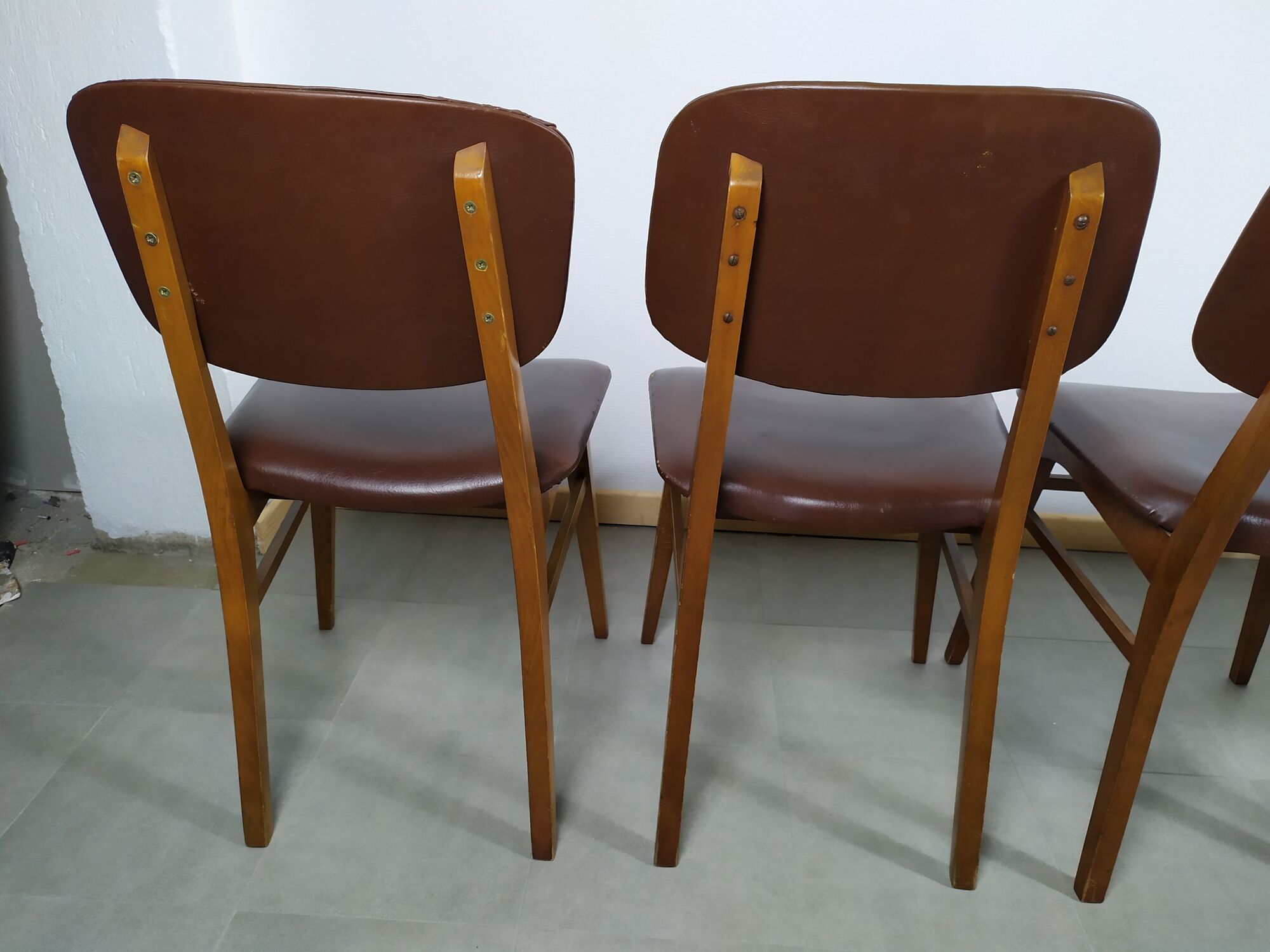 Suite de 6 chaise bois skaï marron brus vintage année 50 - 60