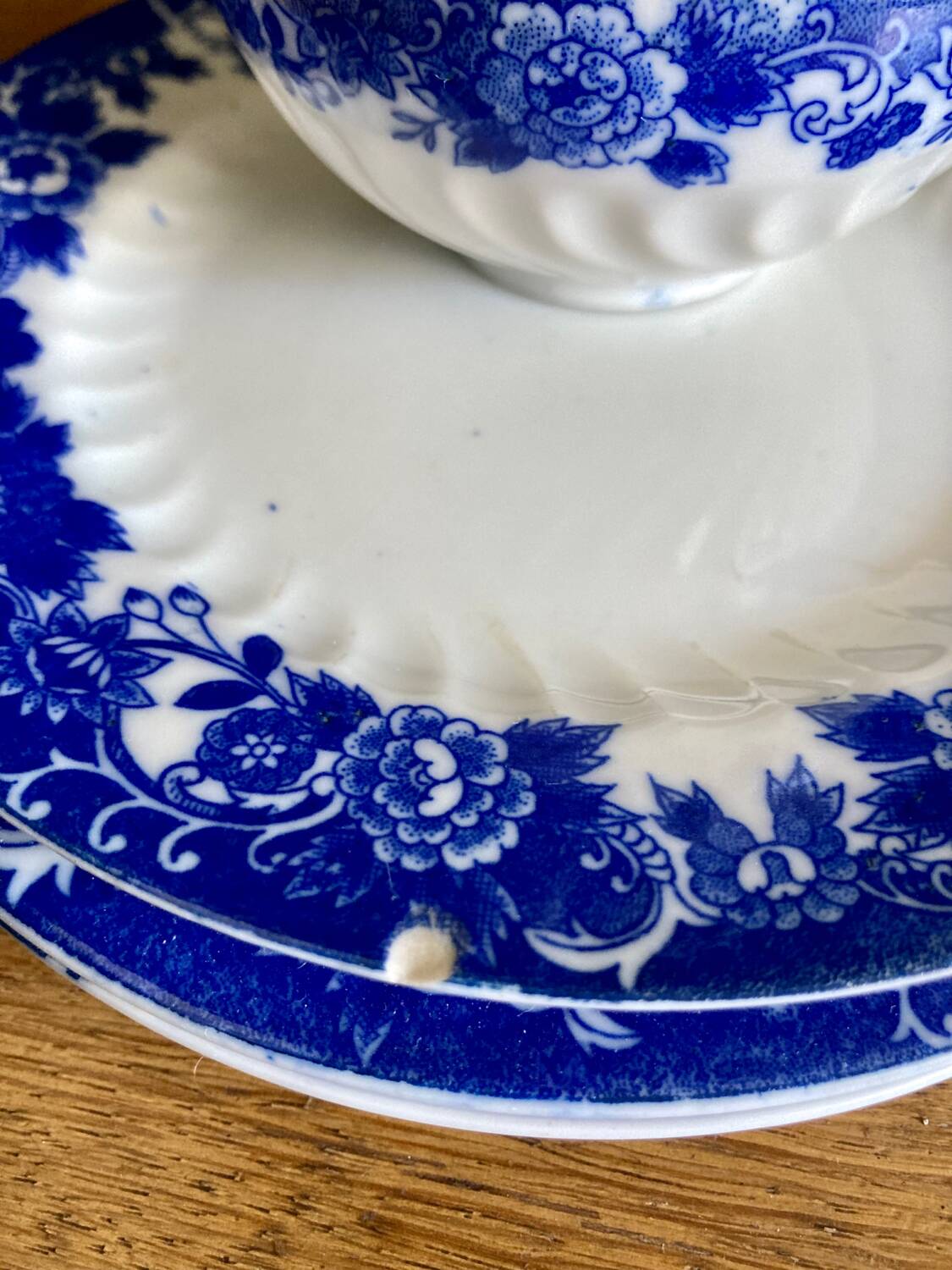 3 Chinese porcelain cups