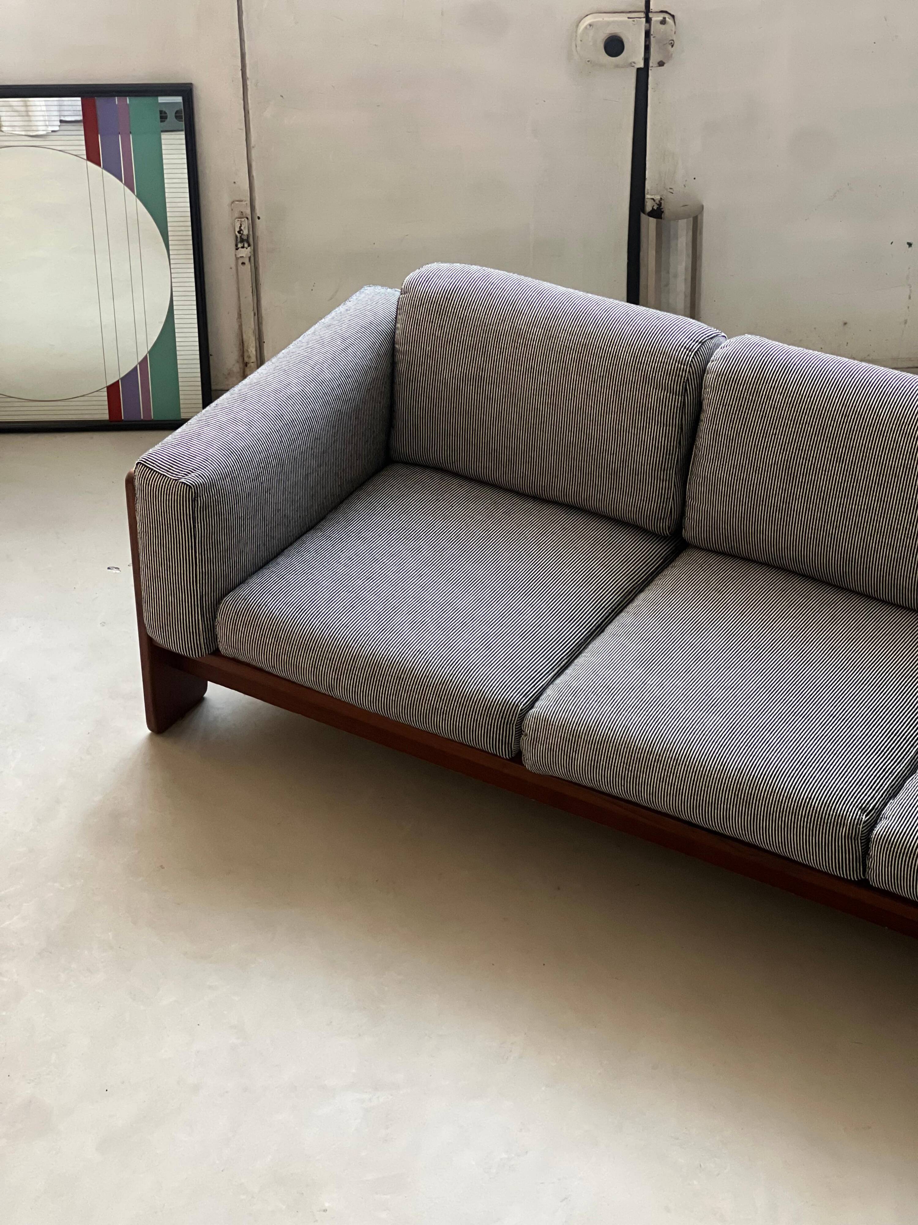 Sculptural Mid Century Bastiano sofa by Afra and Tobia Scarpa, Made in Italy