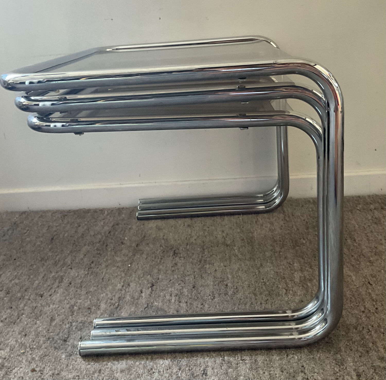 Series of 3 vintage nesting tables from the 60s and 70s