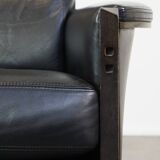 Fauteuil design en cuir noir de Giorgetti