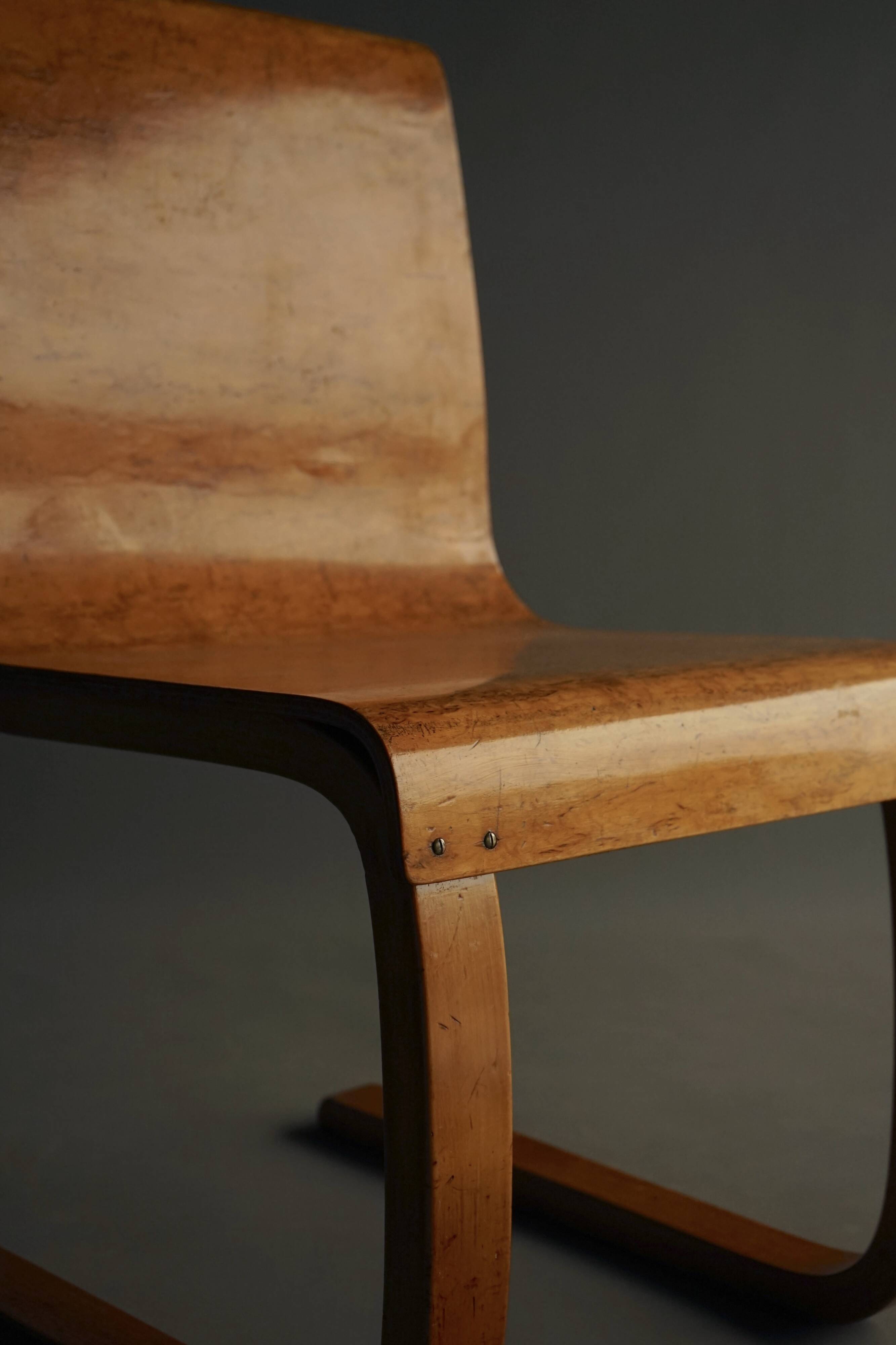 Alvar Aalto model no.21 chair with rare karelian birch seat, Finland 1930s