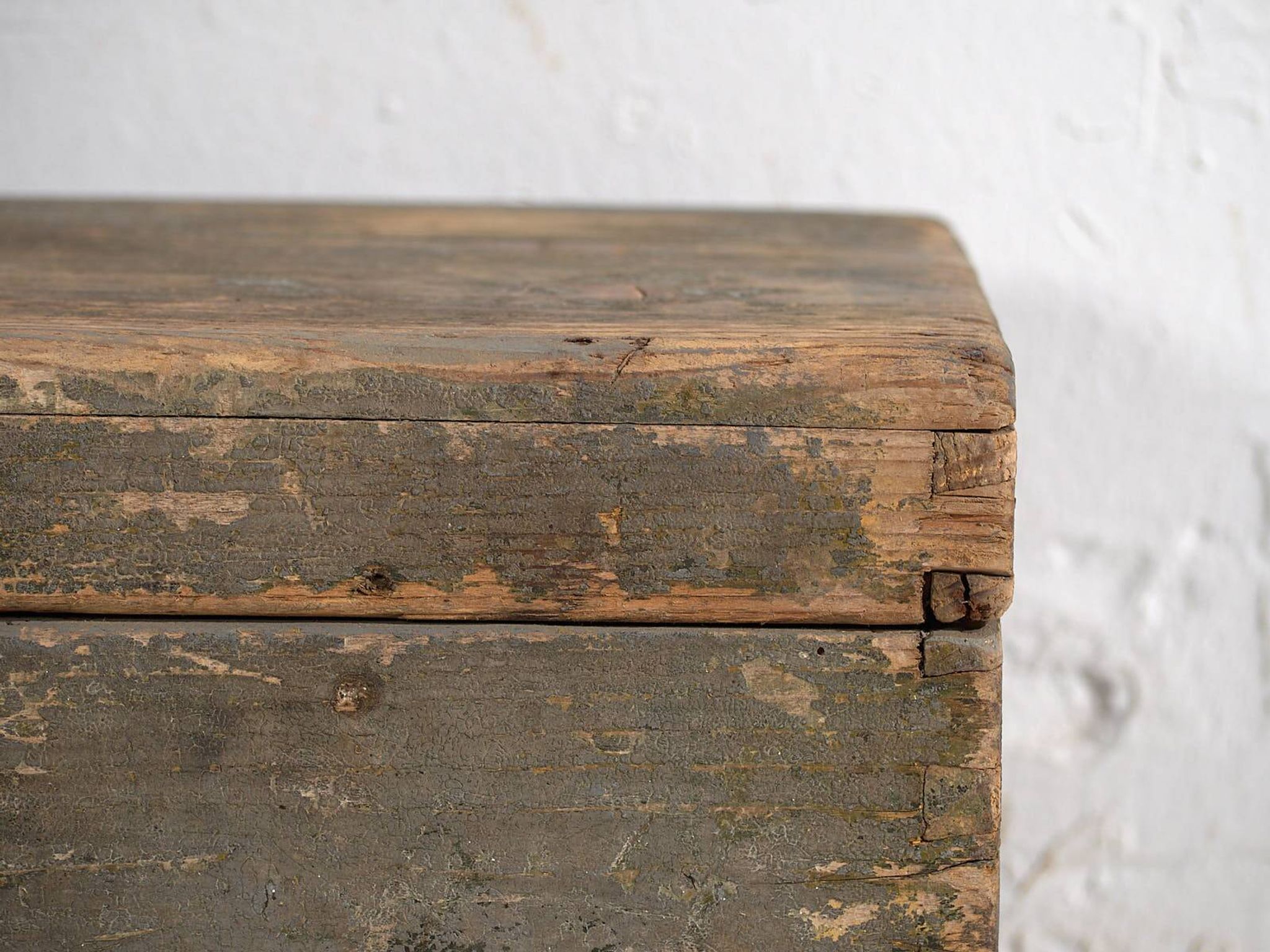 Petit coffre ancien en bois massif (c.1920) #73