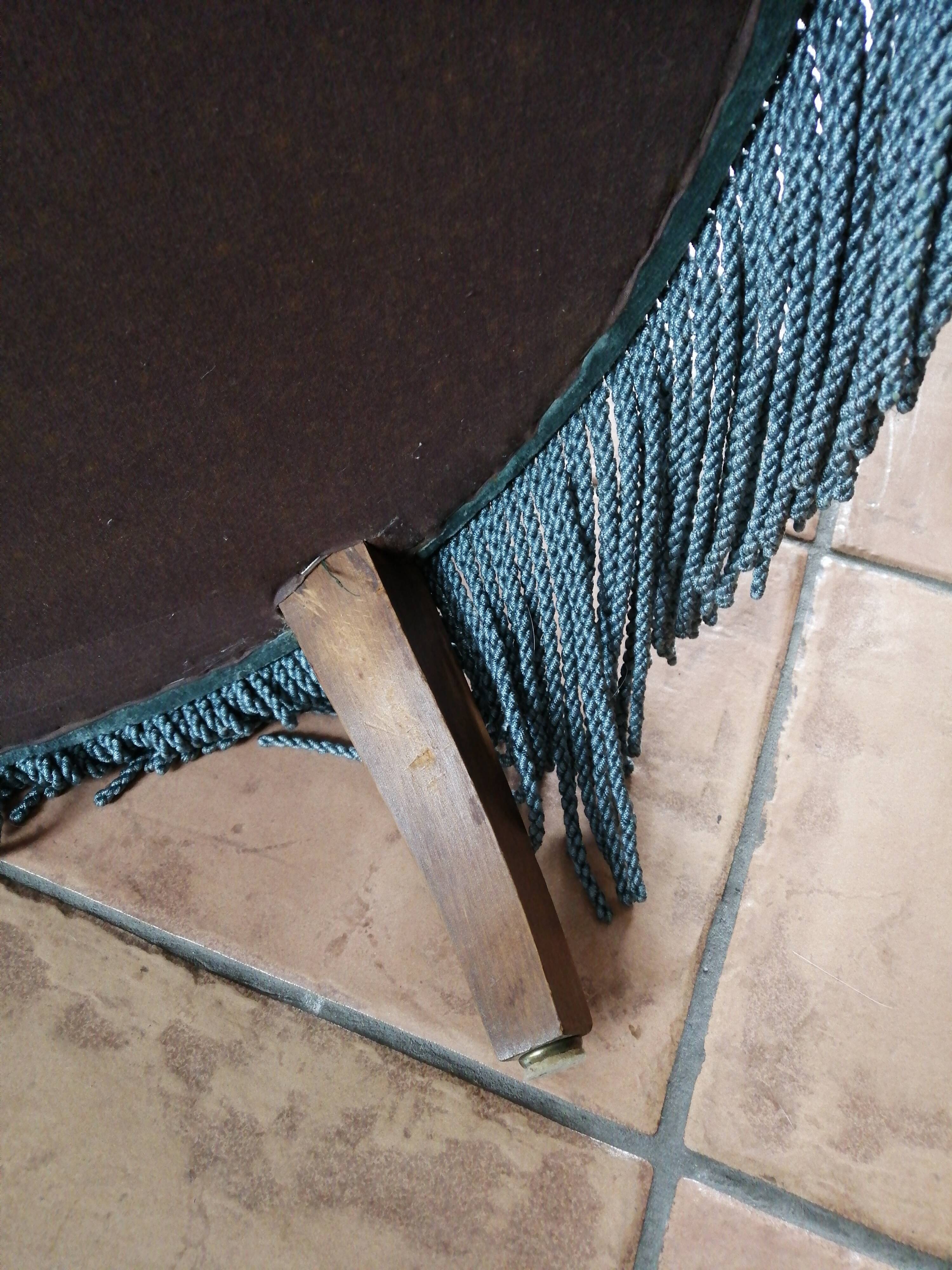 Vintage crapeau chair