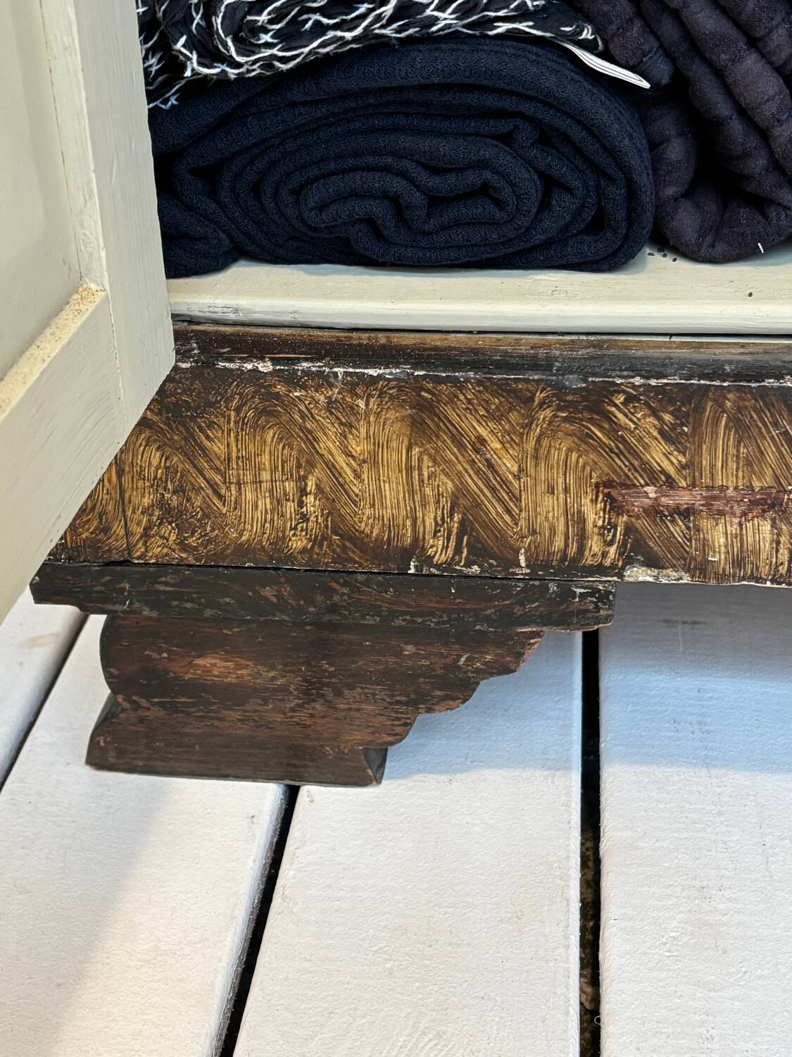 Small 19th-century patinated wardrobe