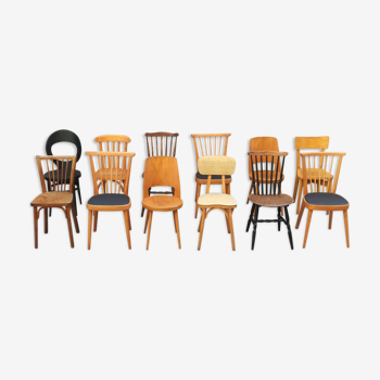 Lot de 12 chaises bistrot depareillées en bois