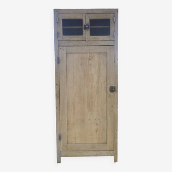 Armoire type "homme debout"