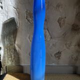 Vase en verre bleu