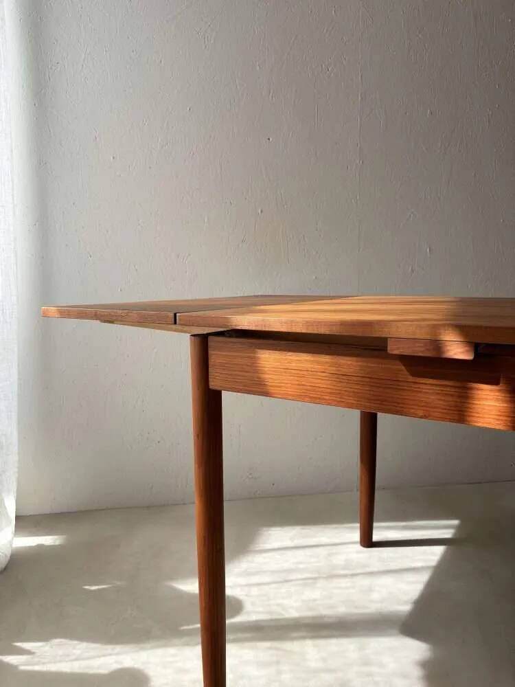 Scandinavian design dining table in solid teak from the 1960s.