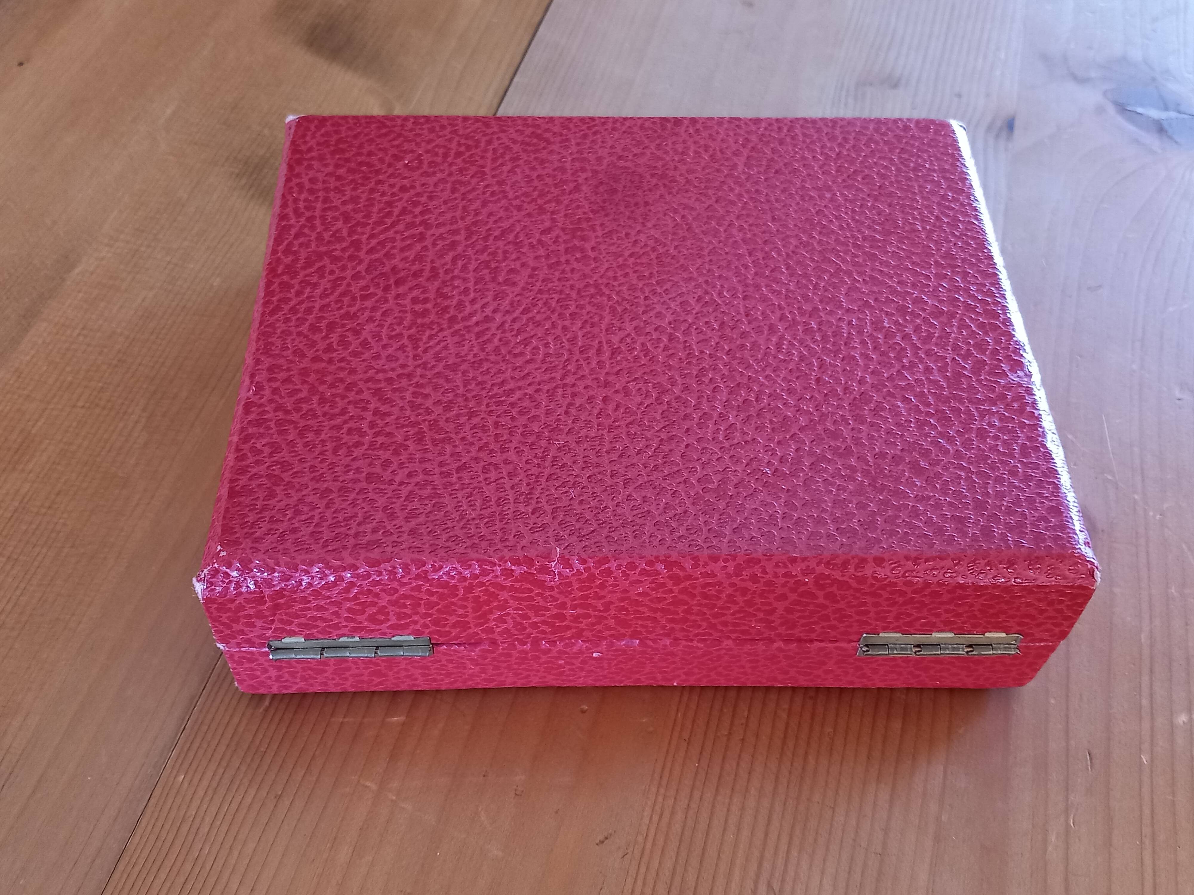 Box of 12 small dessert forks, Devouge Dupont silverware.