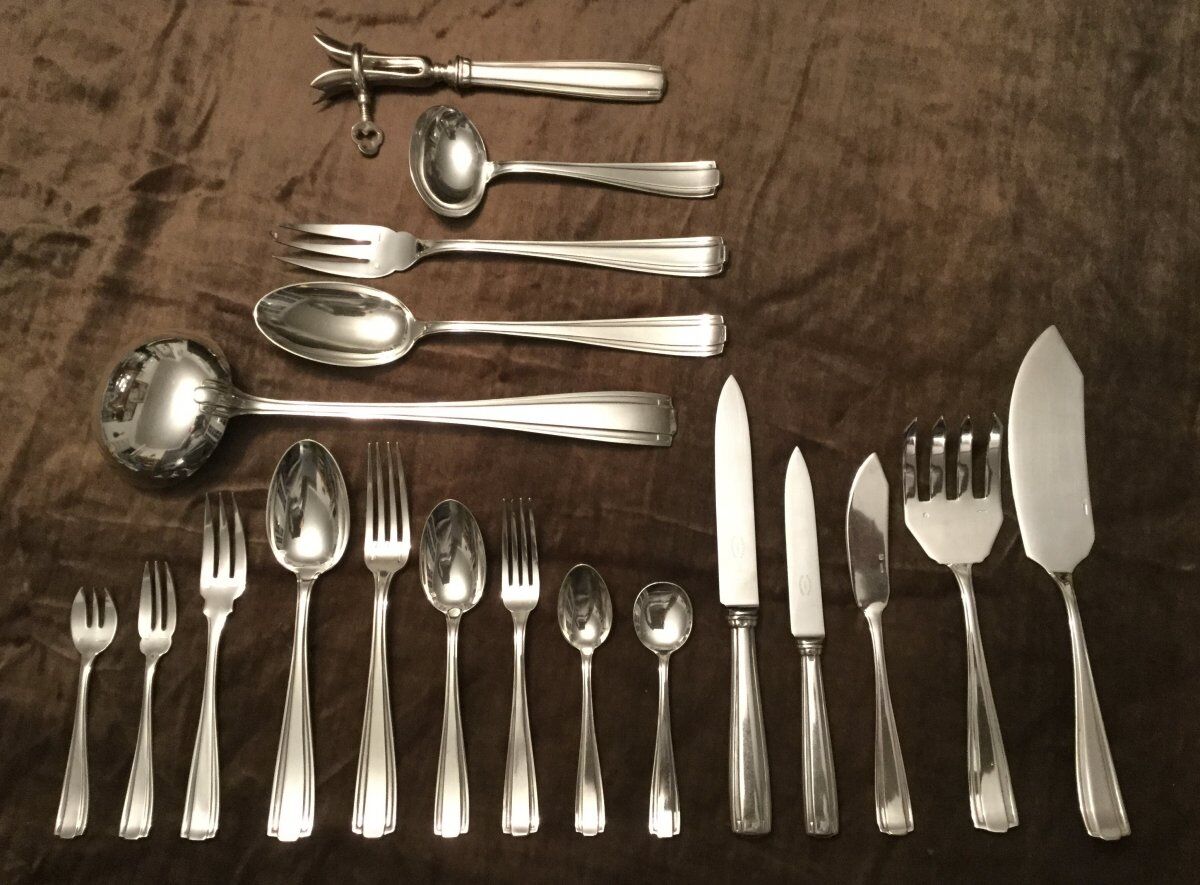 Housewife 151 pieces silver metal boulenger