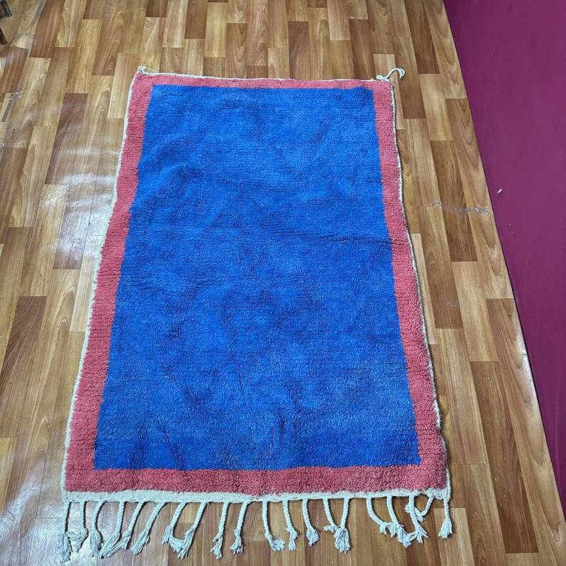 Moroccan handmade wool rug for decoration