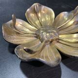 Flower-shaped decoration