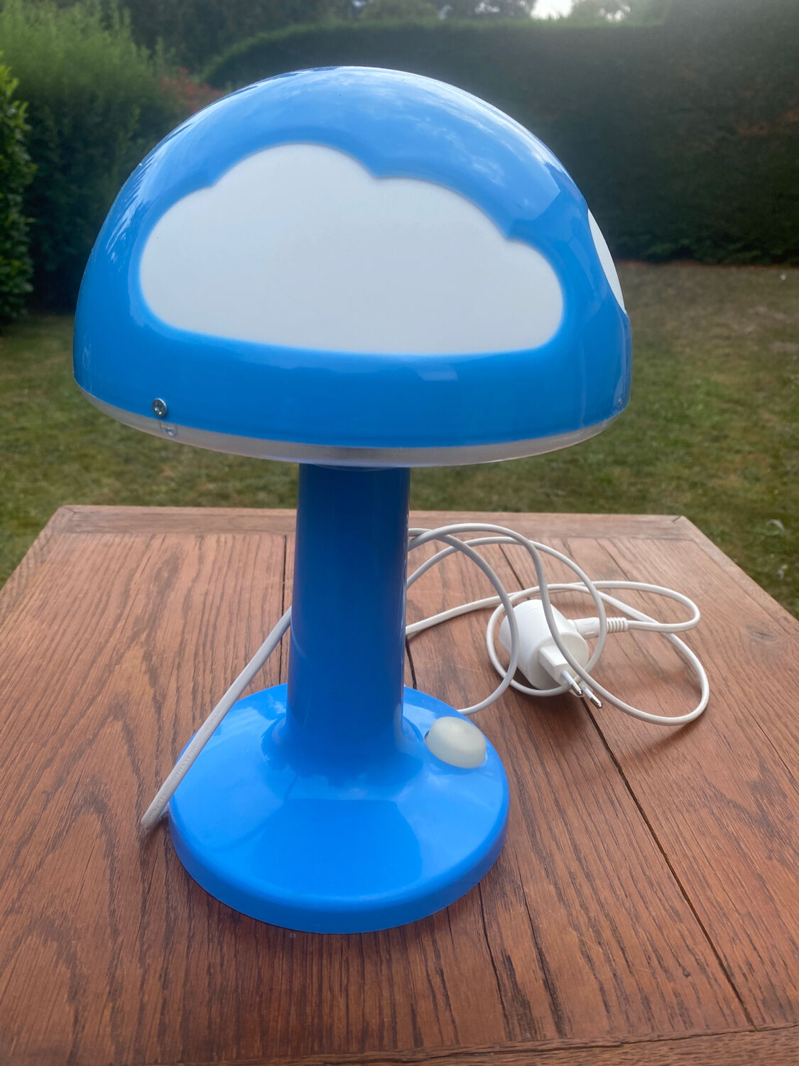 Blue skojig ikea lamp