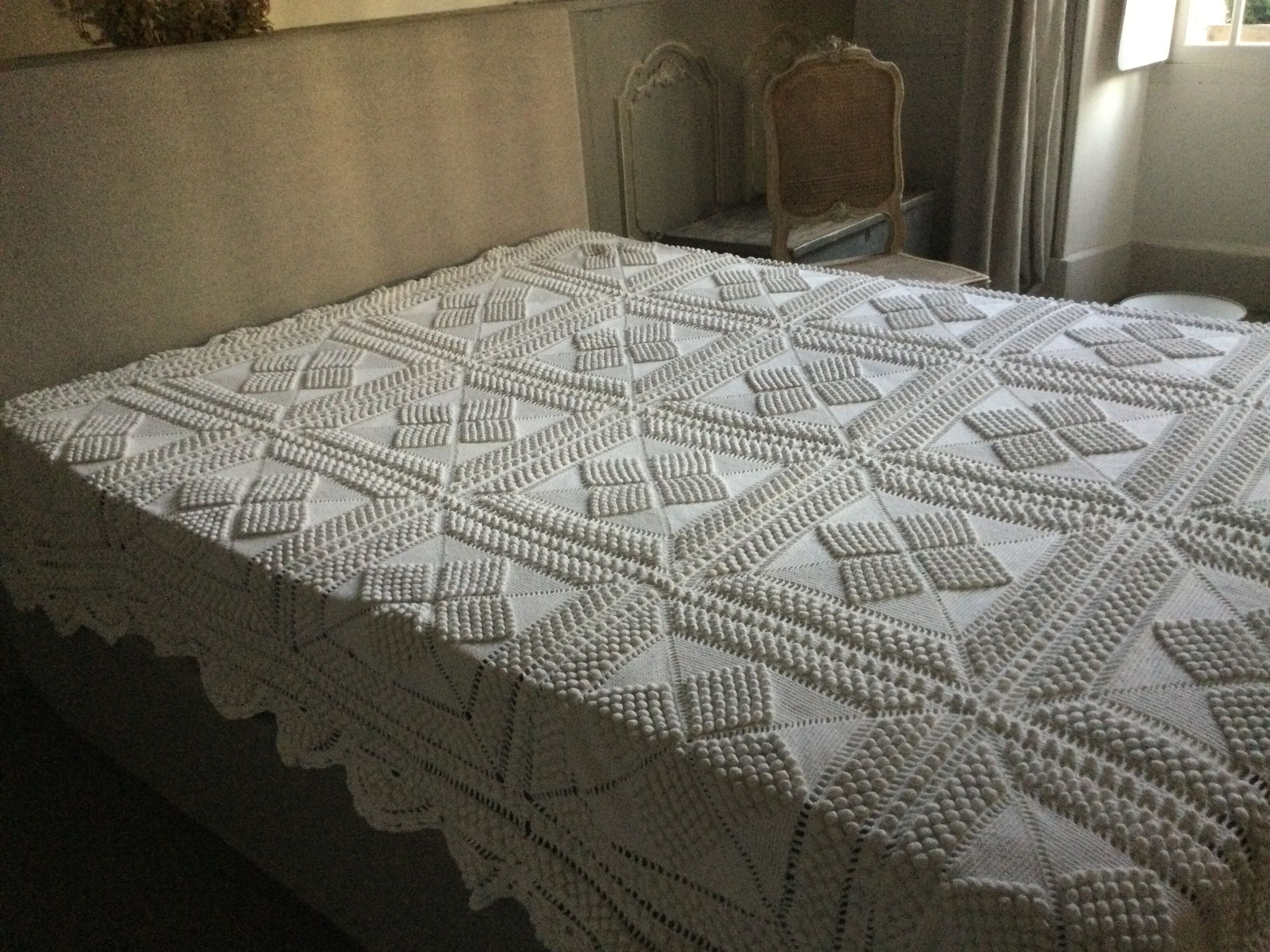 Crochet bed covers year 70