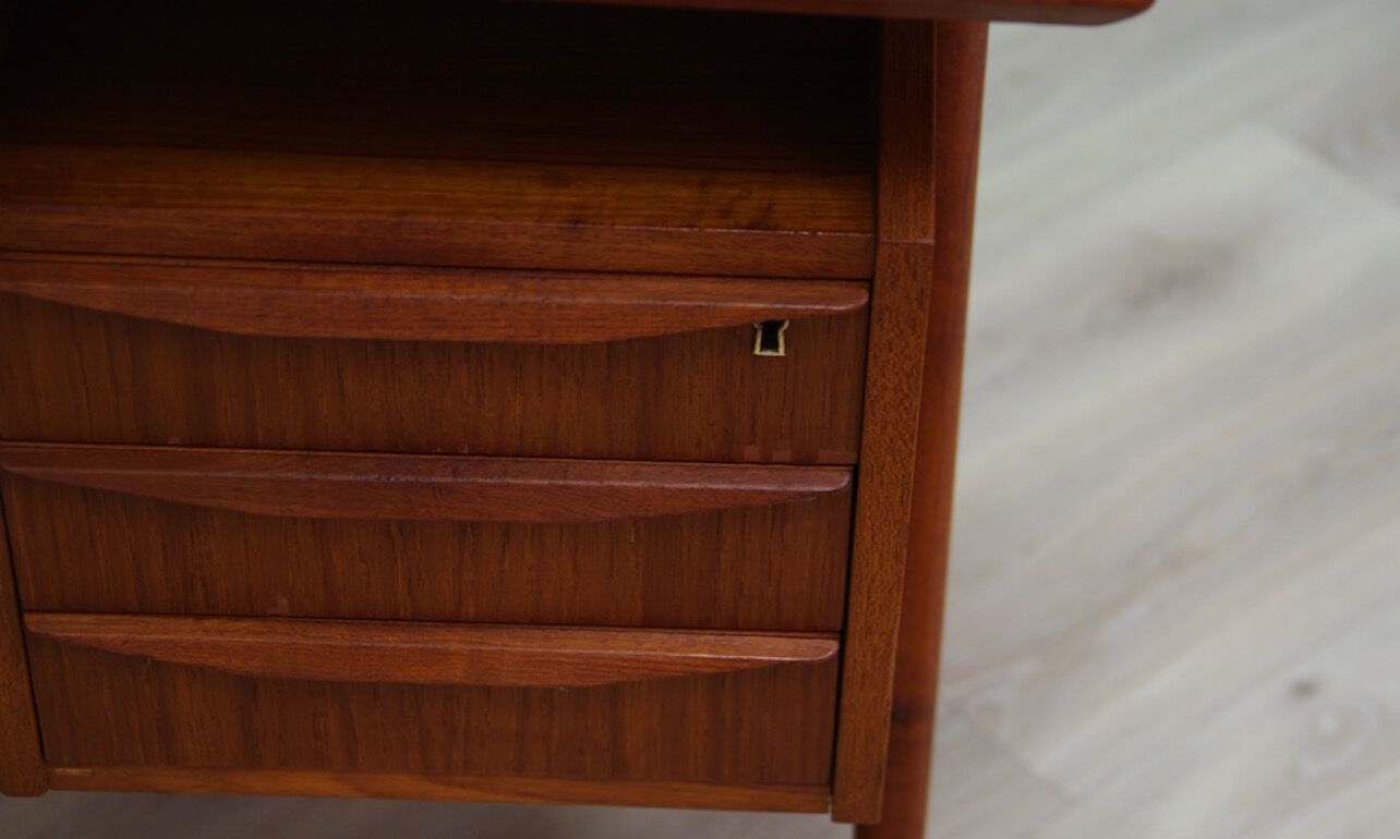 G.N. Tibergaard writing desk classic in teak