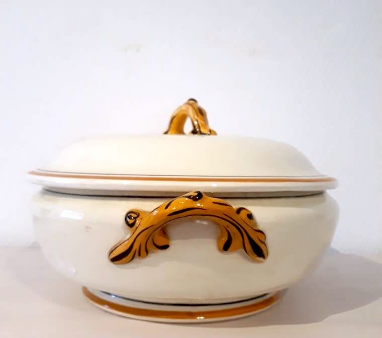 Soupière carnations faience Creil Montereau