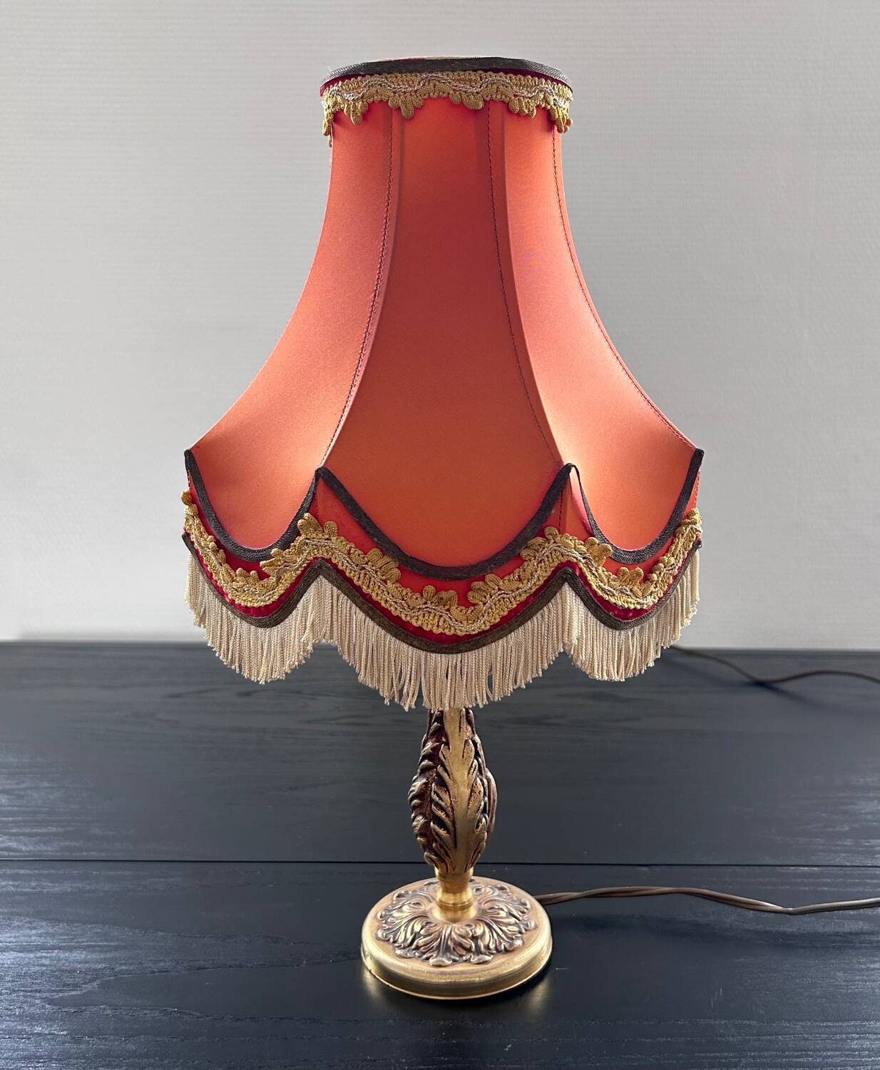 Brass lamp with pagoda shade