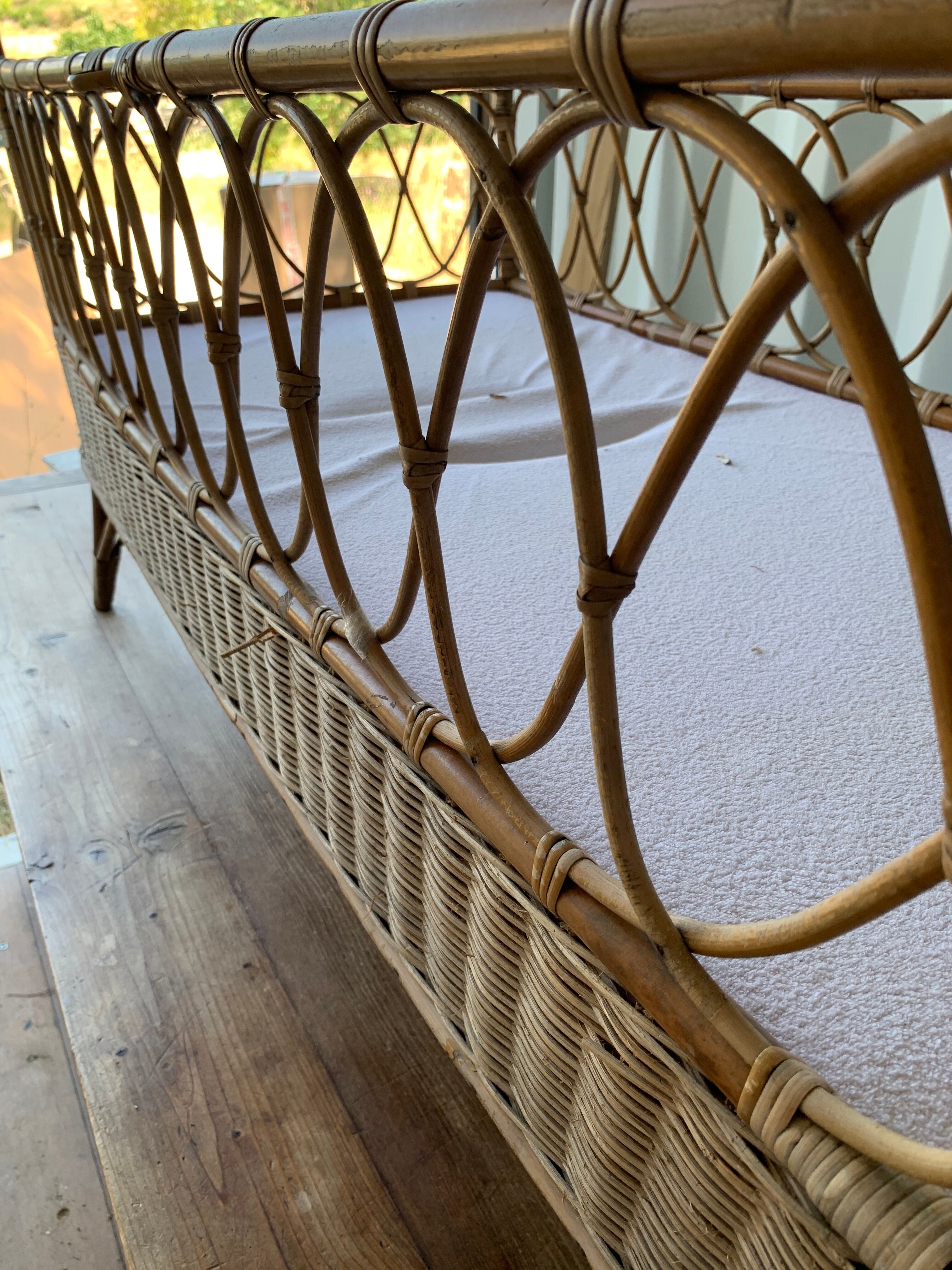 Baby wicker cot