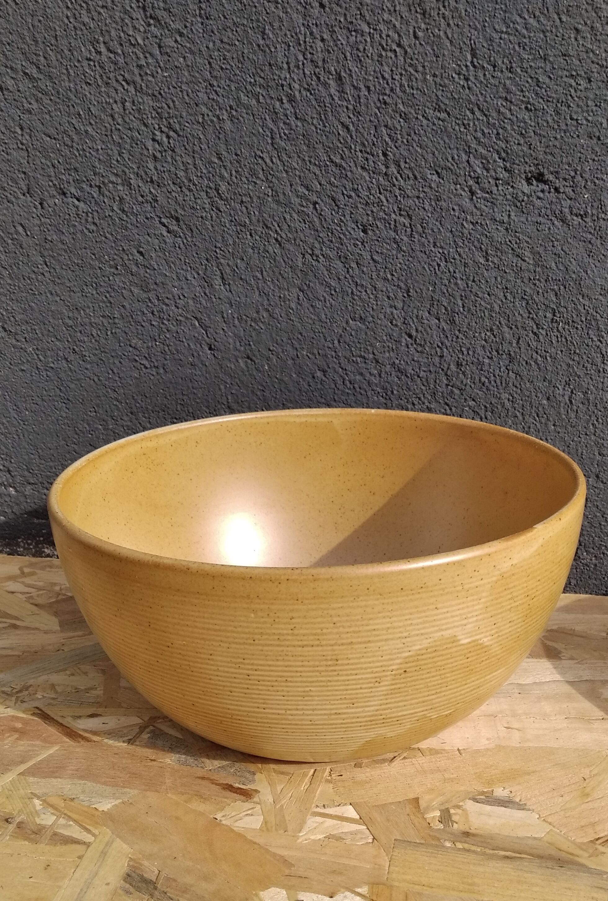 3 courses/salad bowls Grès Village France