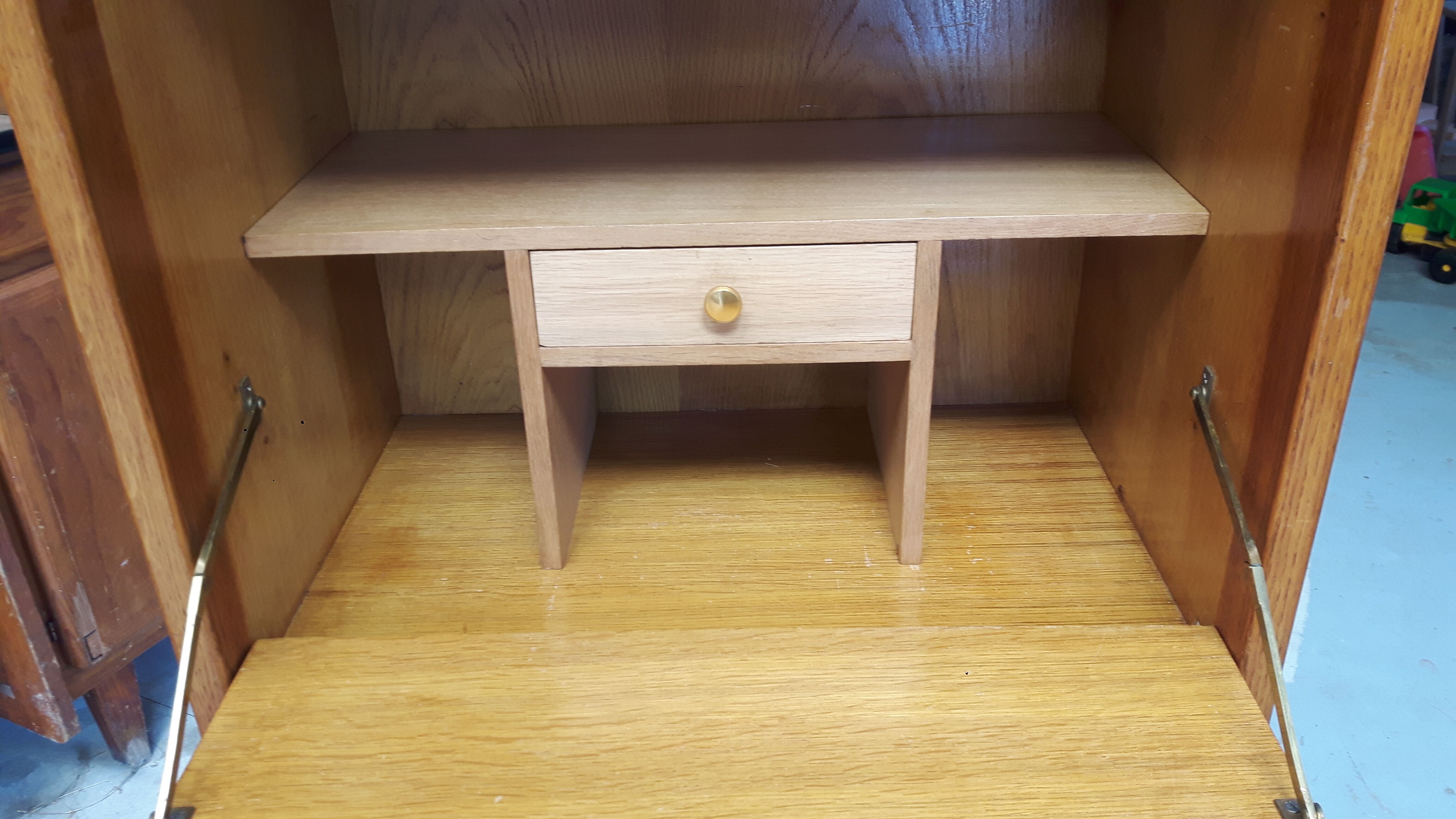 Writing desk