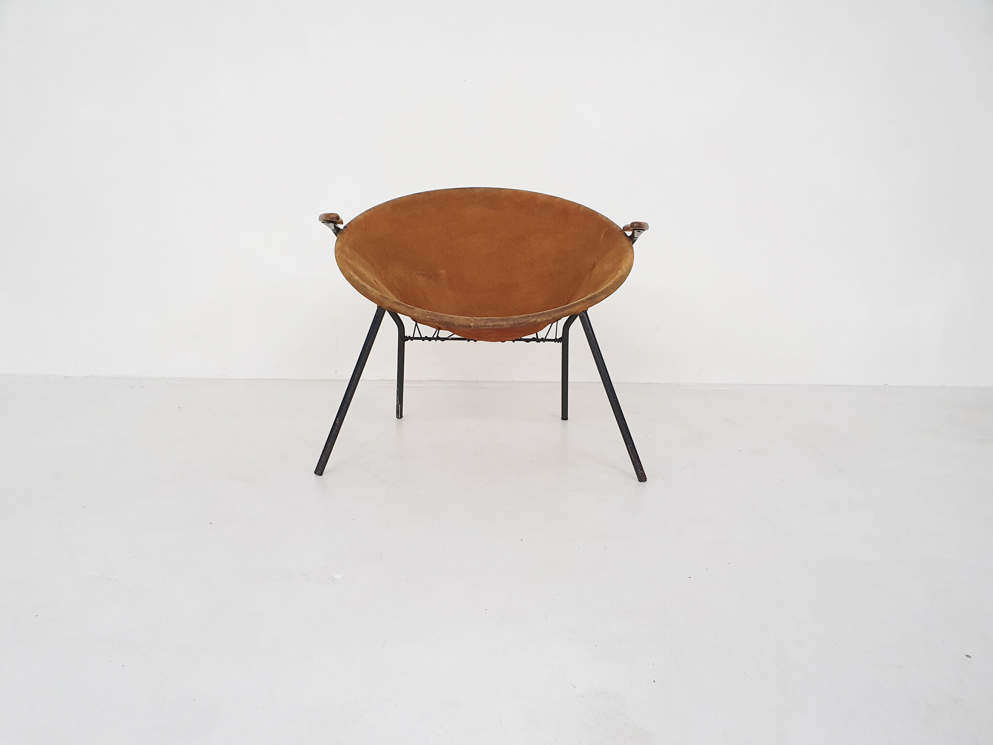 Hans Olsen suede "Balloon"chair for Lea design, Denmark 1950's
