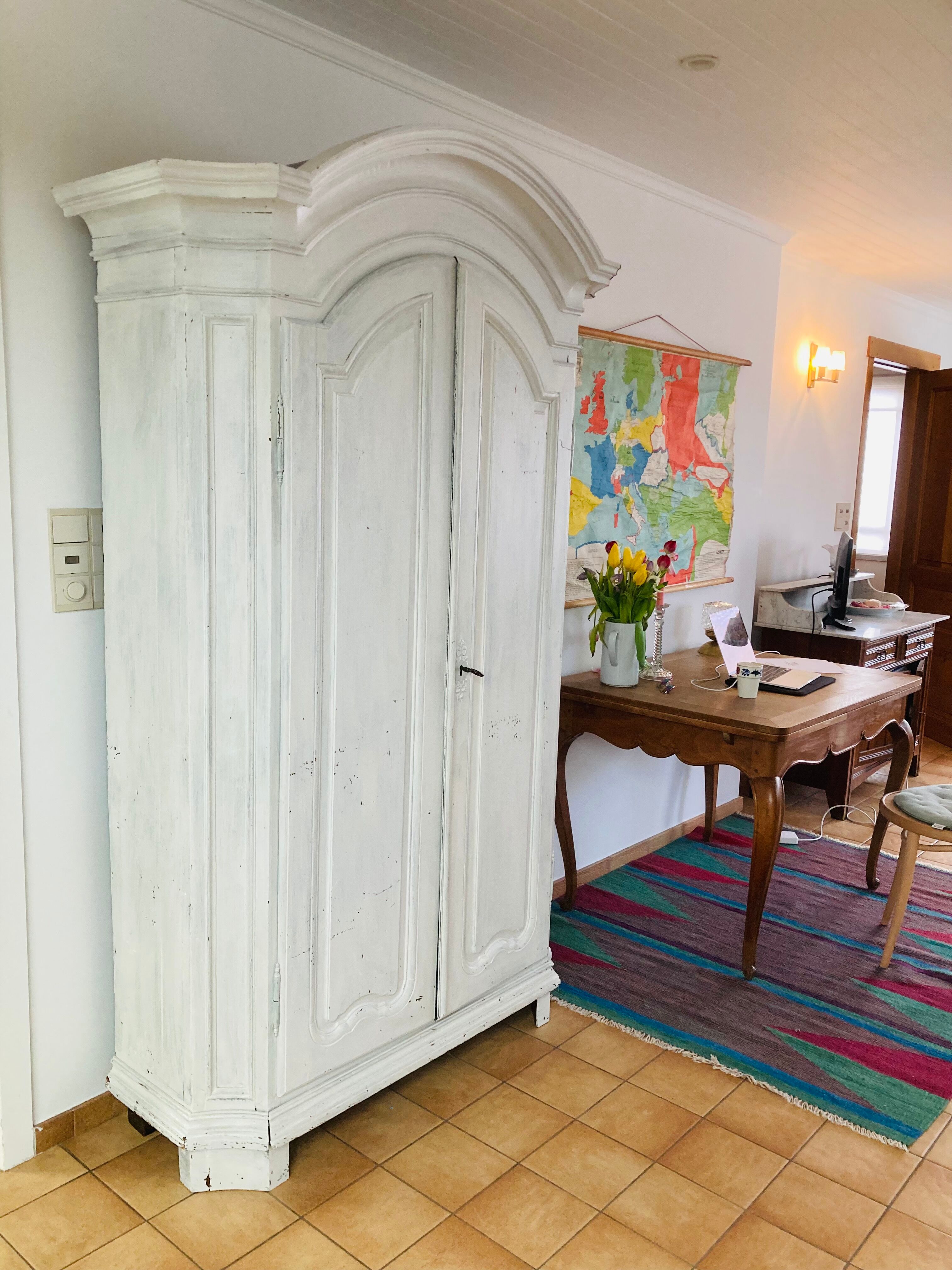 Armoire style Louis XV
