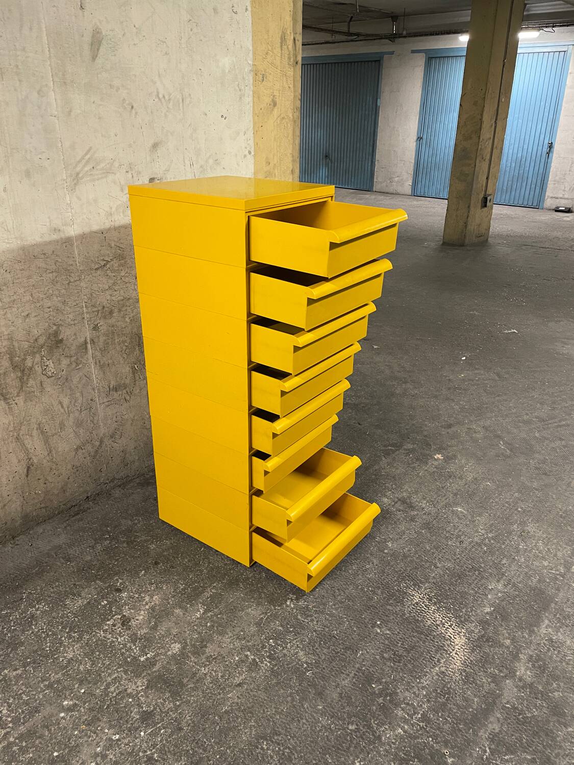 Yellow chest of drawers model 4601 by Simon Fussell for Kartell, 1970s