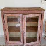 Old showcase / dresser