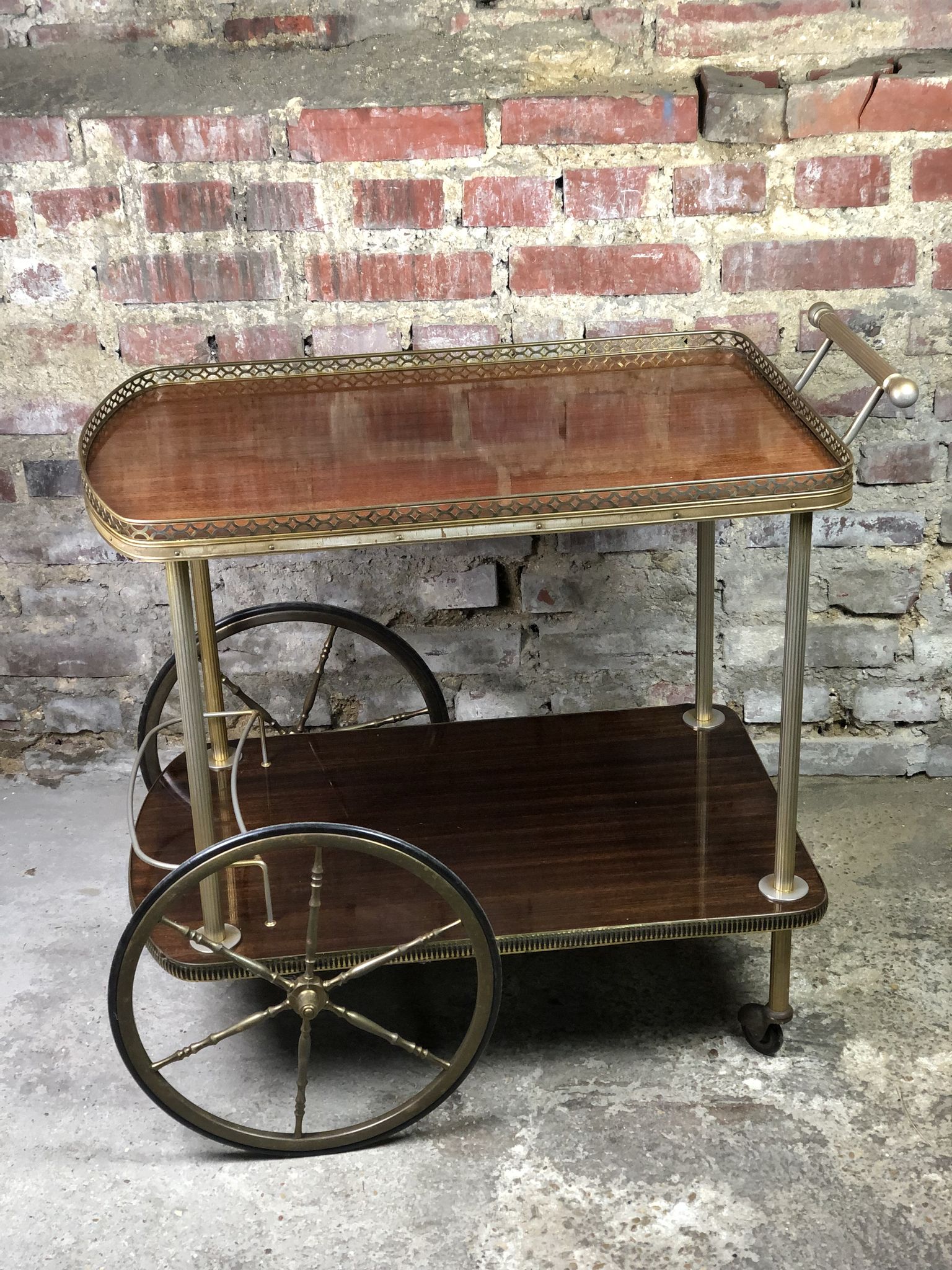 Vintage brass rolling table with 2 trays 70'S