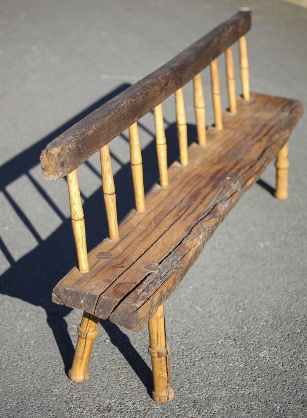 Grand banc bois vintage, banc bois ancien, banc artisanal, brutaliste, hall d'entrée