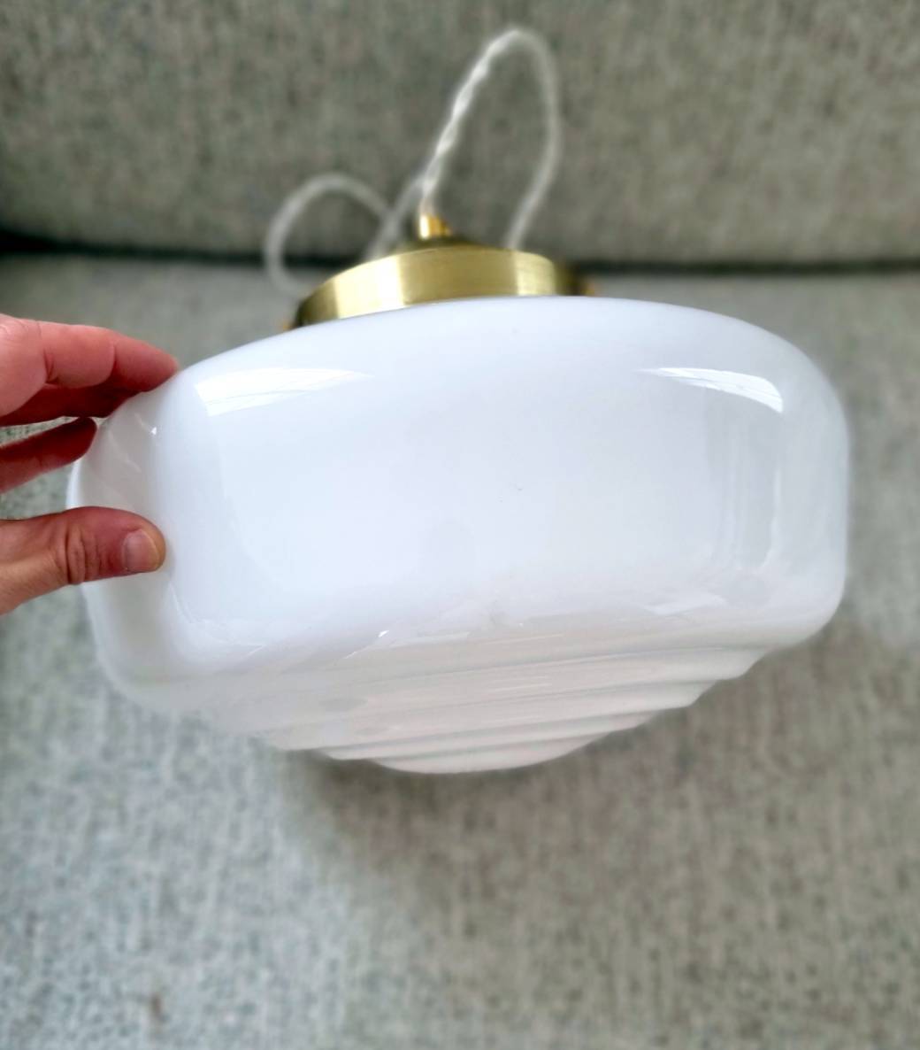 Suspension globe opaline Rakhi