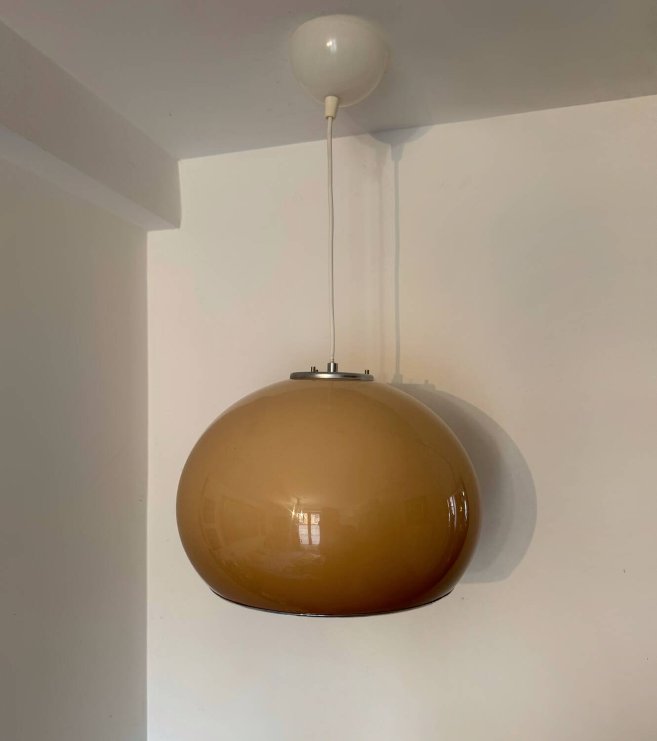 Italian design pendant light from the 70s