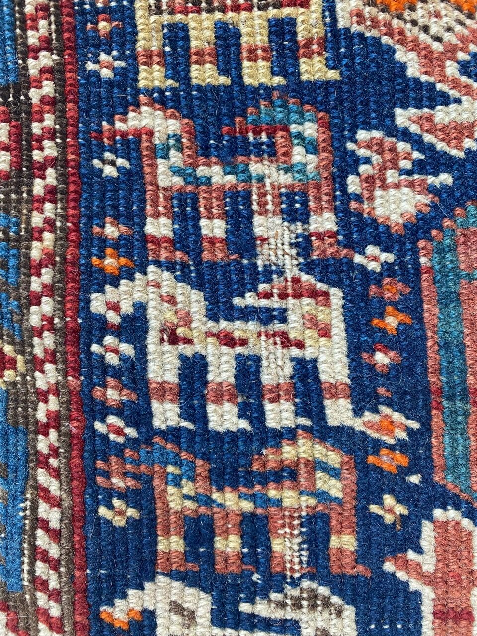 Pretty old Caucasian chirwan carpet of the 19th century  115x176cm