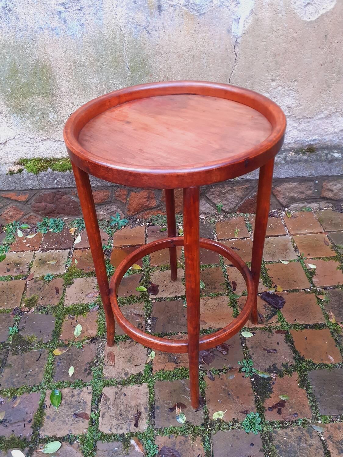 Gueridon year 20 Thonet style