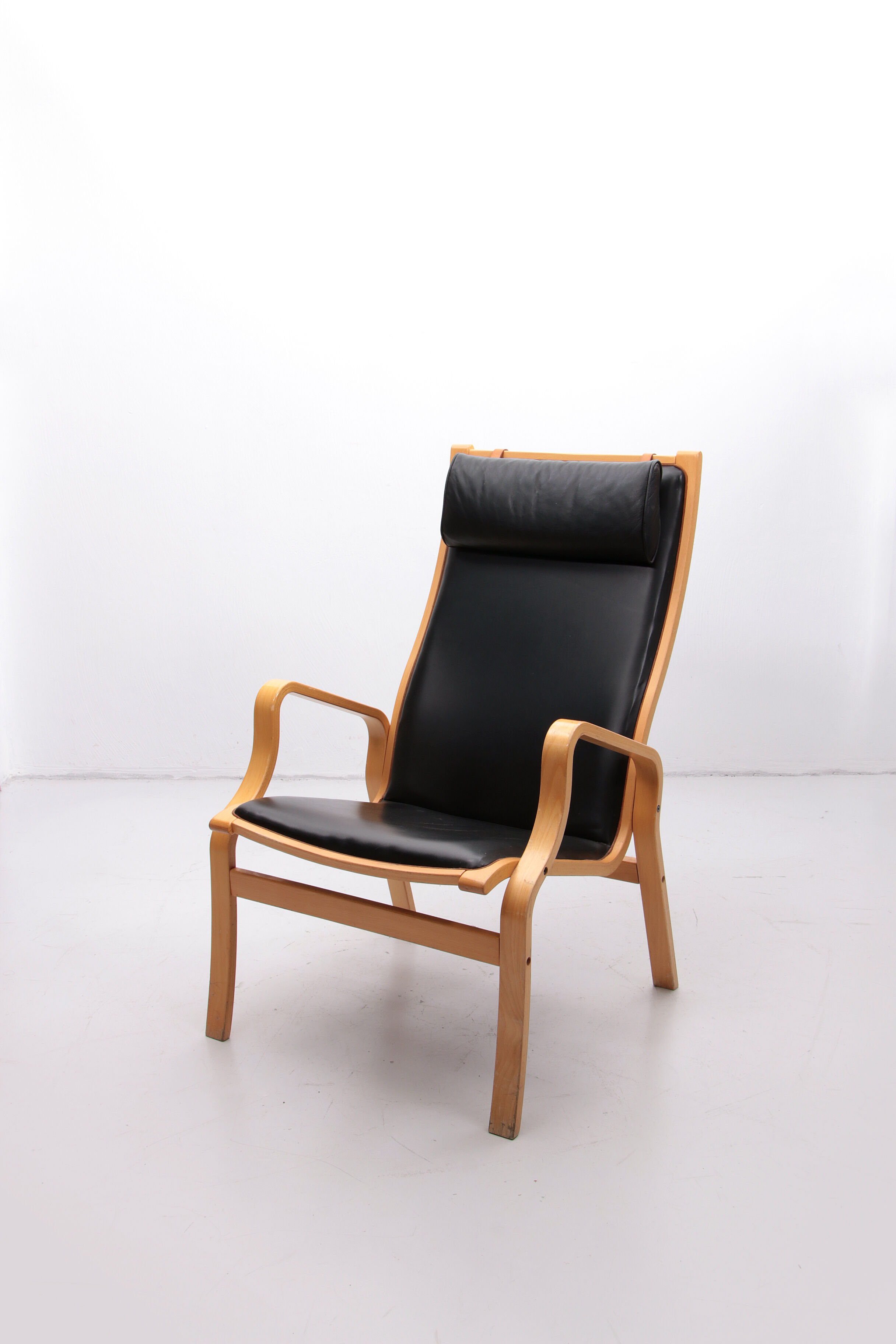 Finn Ostergaard armchair made by Skipper,1970