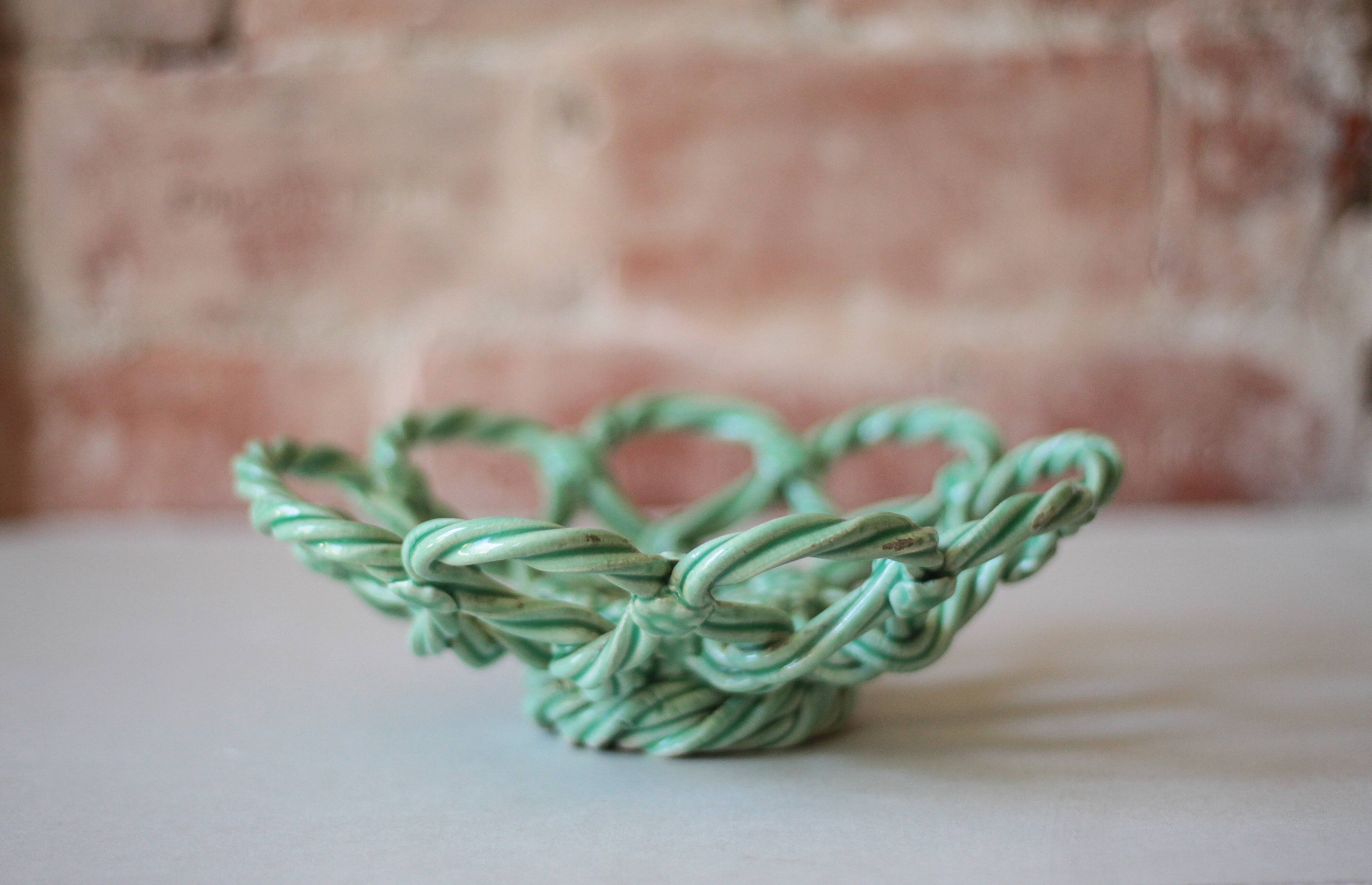 Green woven ceramic bowl, centrepiece, fruit bowl, vintage.