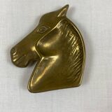 Horse pocket emptier