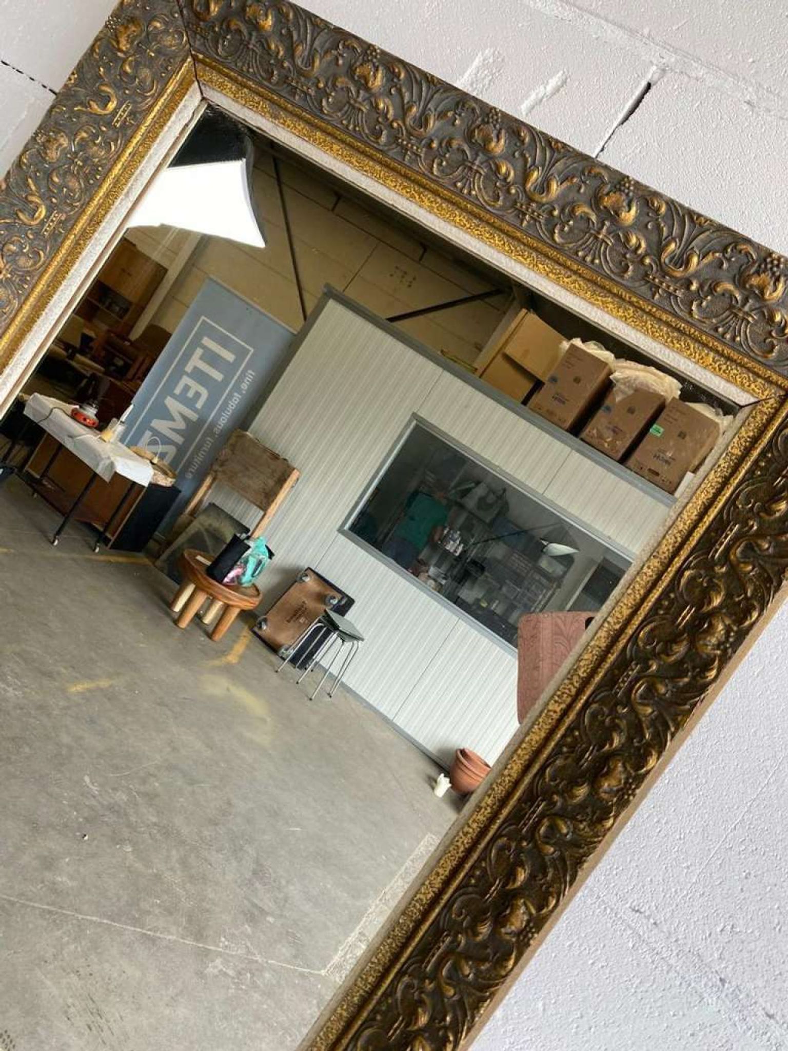 Miroir vintage en or gris