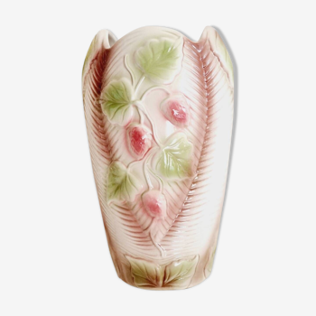 Vase barbotine fraisier