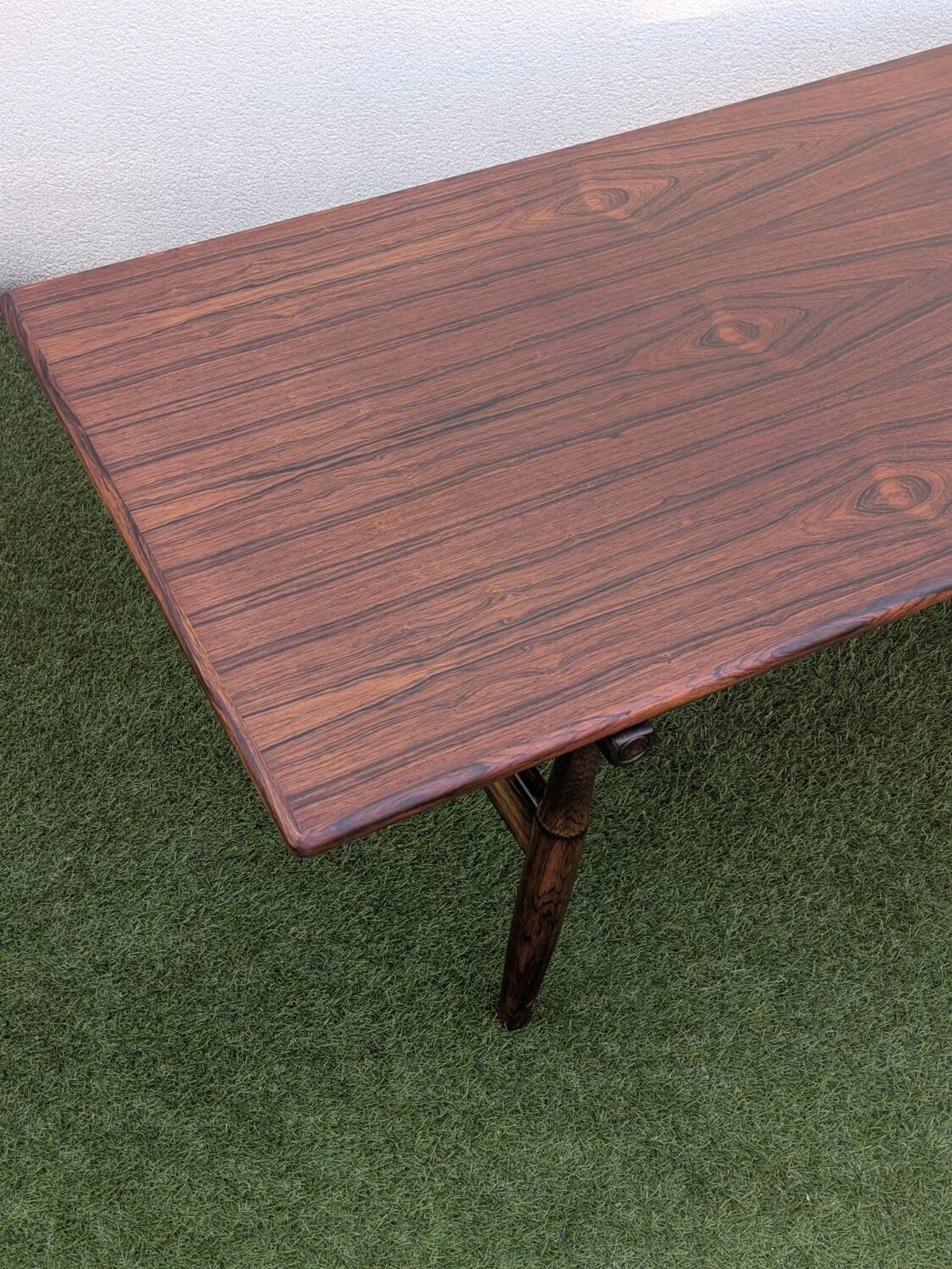 Table basse vintage en palissandre – style scandinave années 60