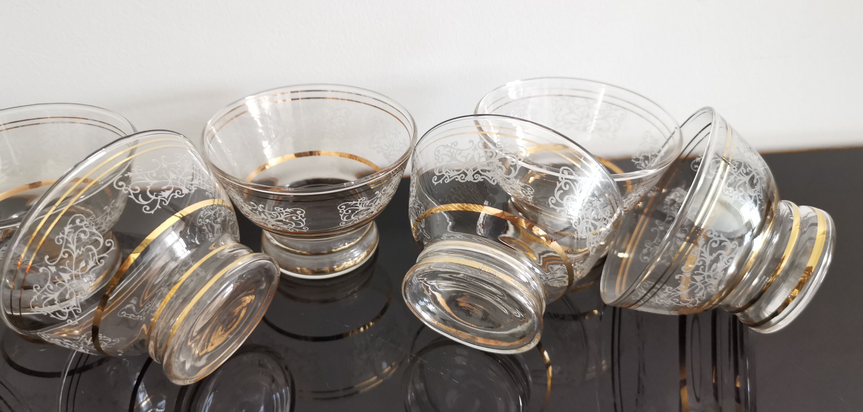 9 champagne glass cups 50s/60s